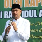 Momen Idul Adha : Kapolda Kalbar Serahkan 192 Hewan Qurban