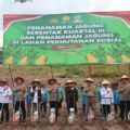 Dukung Ketahanan Pangan Nasional, Polda Kalbar Gelar Penanaman Jagung Serentak Kuartal III di Lahan Hutan Sosial