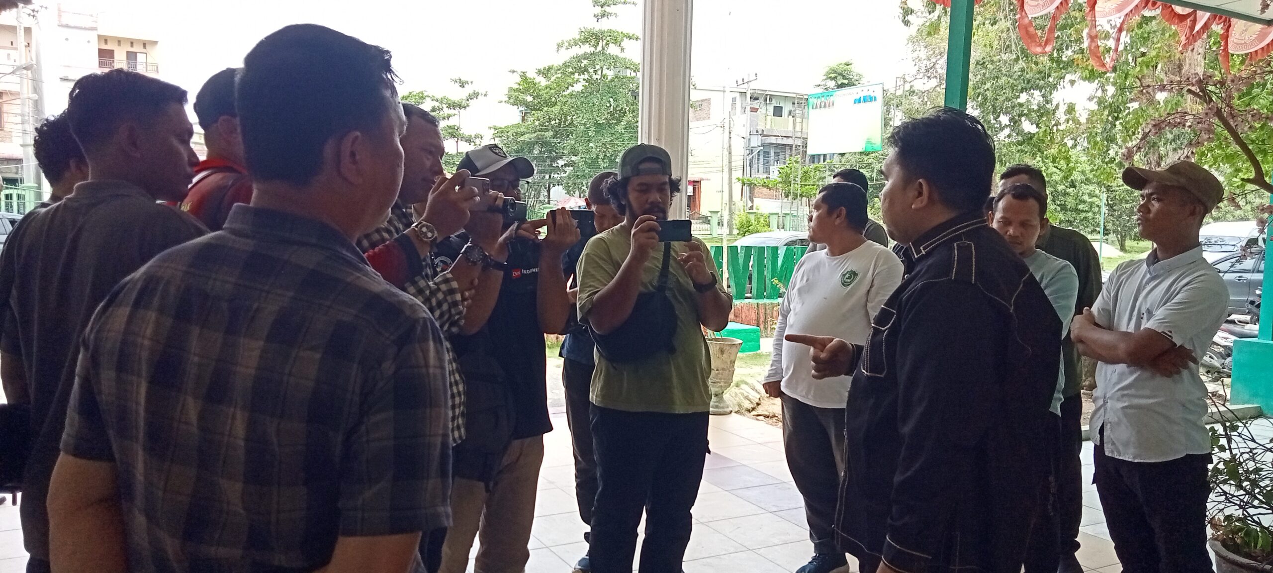 OTK Terobos Masuk Univa, Imbas Somasi Ketum Al Jam’iyatul Washliyah Gerbang Digembok Ranta