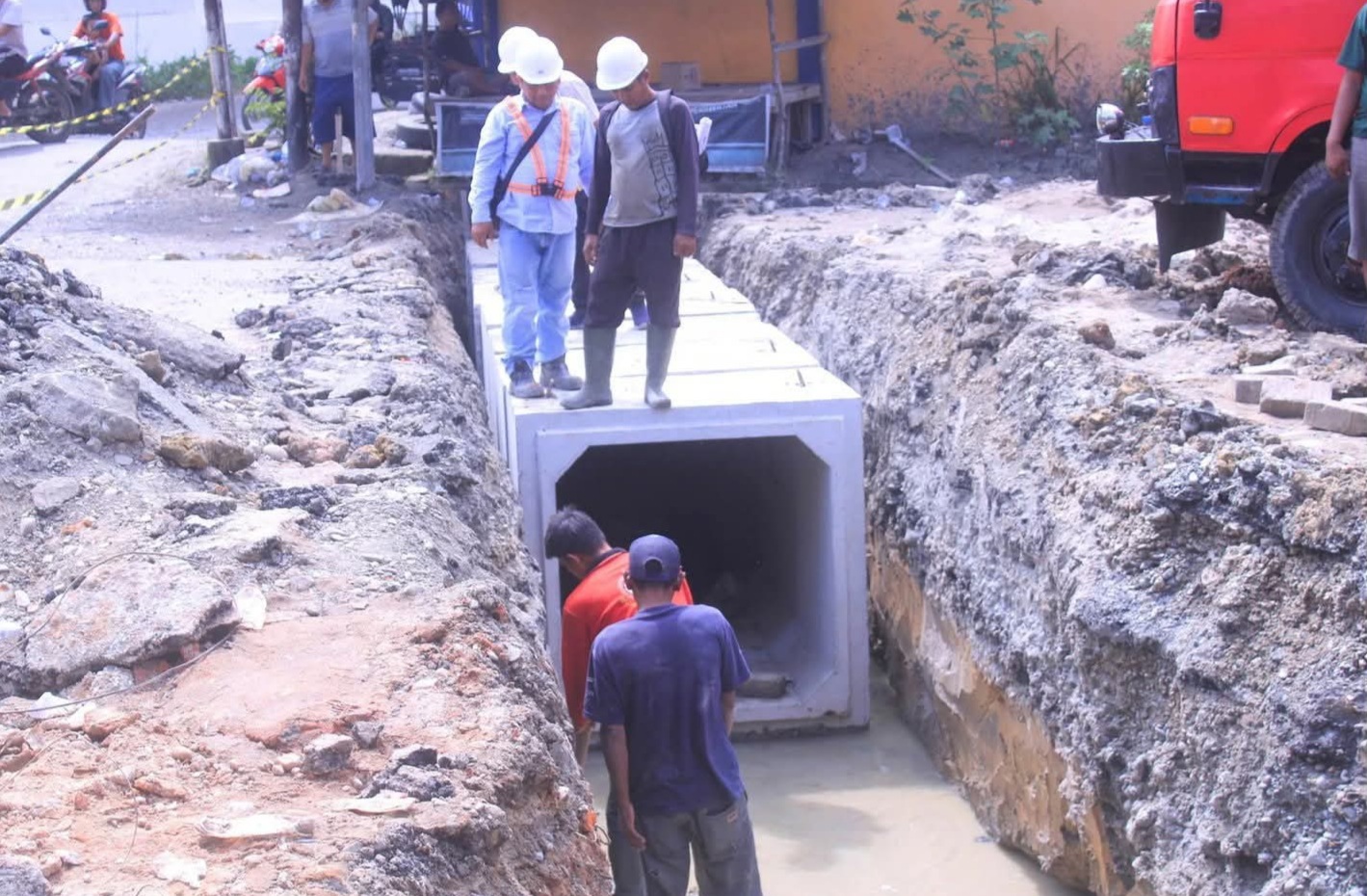 Bupati Labuhanbatu terus dorong percepatan peningkatan infrastruktur drainase dan crossing