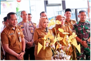 Bupati Labuhanbatu menghadiri khitanan massal diGelar Puskesmas Kota Rantauprapat Jalan Cut Nyak Dhien, Kelurahan Siringo-Ringo