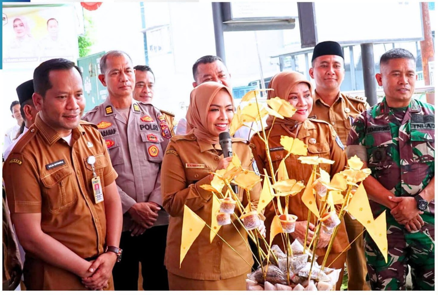 Bupati Labuhanbatu menghadiri khitanan massal diGelar Puskesmas Kota Rantauprapat Jalan Cut Nyak Dhien, Kelurahan Siringo-Ringo