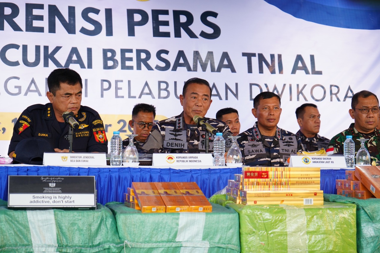 Kodaeral XII Bersama Bea Cukai Gagalkan Penyelundupan Rokok Ilegal Senilai Rp50 Miliar di Pelabuhan Dwikora!