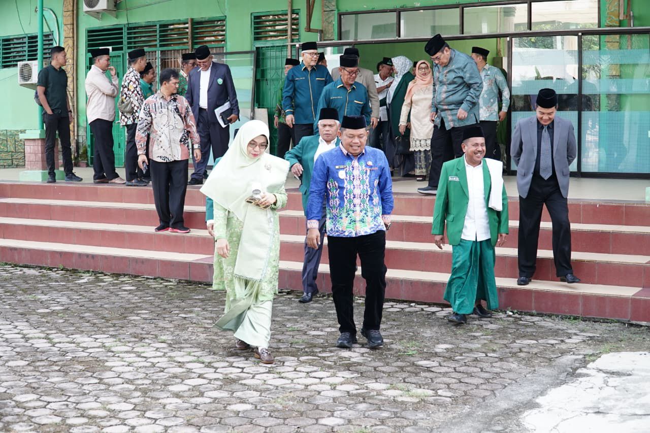 Sinergi Membangun Daerah, Wabup Labuhanbatu Hadiri Pelantikan Rektor UNIVA