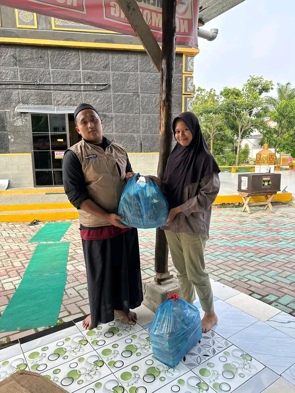 BKM Mesjid Replika Ka’bah Selama Bulan Suci Ramadhan 1447 H,Salurkan Bantuan Pada Anak yatim,kaum Duafa dan Pakir Miskin