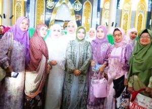 Bupati dan wakil Bupati.Labuhanbatu Sholat Idulfitri di Mesjid Raya Ujung Bandar