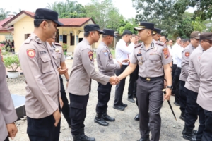 Kapolres Labuhanbatu Laksanakan Kunjungan Kerja ke Polsek Aek Natas dan Polsek Marbau, Perkuat Soliditas dan Pelayanan kepada Masyarakat