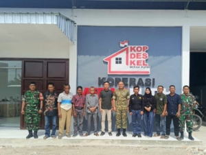 M.Noor Putra BF menghadiri Zoom Meeting.di KMP Desa Kampung Baru