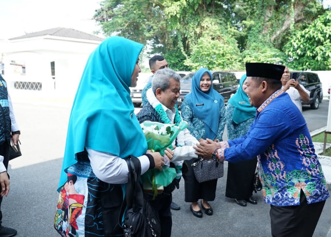 Wakil Bupati Labuhanbatu sambut kedatangan IVA Test PAAR dan UP2K PKK
