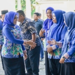 Bupati Labuhanbatu Berikan Doa Terbaik Untuk Calon Jamaah Haji Dari Dinas Pendidikan 