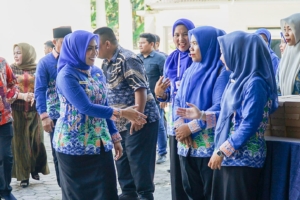 Bupati Labuhanbatu Berikan Doa Terbaik Untuk Calon Jamaah Haji Dari Dinas Pendidikan 