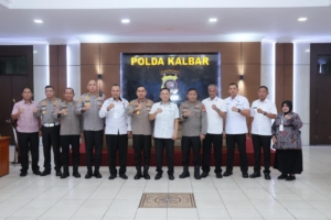 Wakapolda Kalbar Buka Penelitian Sespim Lemdiklat Polri: Transformasi Kepemimpinan Hadapi Tantangan Dunia Baru