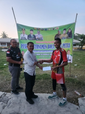 Pembukaan turnamen Volly Putra Fenry Patartua Nababan CUP I dengan Tema “Junjung Tinggi Sportivitas”,