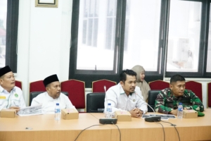 Sambut Kepulangan Jemaah Haji, Wabup Labuhanbatu Tekankan Pelayanan Maksimal dan Ketepatan Waktu