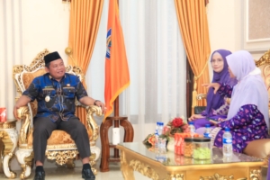 Wabup Jamri Sambut Hangat Kunjungan Silaturahmi PD Salimah Labuhanbatu